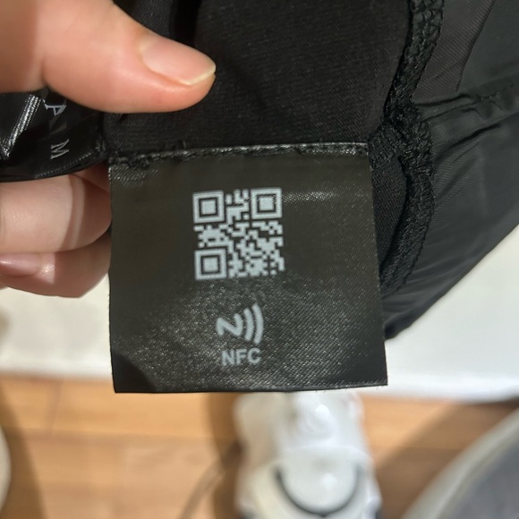 Pravda are Nylon T Shirt with drawstring - Picture 5 of 5